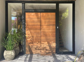 Casa Mia Rambla,casa completa para 12 personas,cuenta con 5 dormitorios ,4 baños ,piscina y parrillero